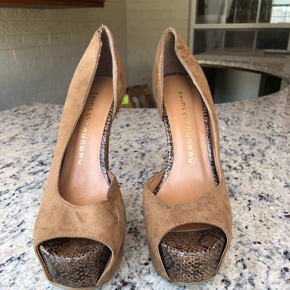 Size 6 Chinese Laundry Heels